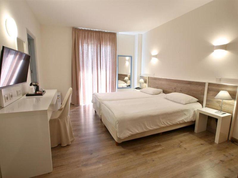 Centrum - Center 3* Nikosia